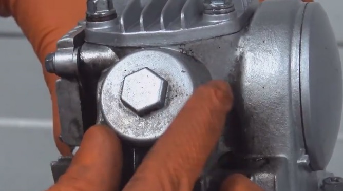 Adjust valve clearance step 12